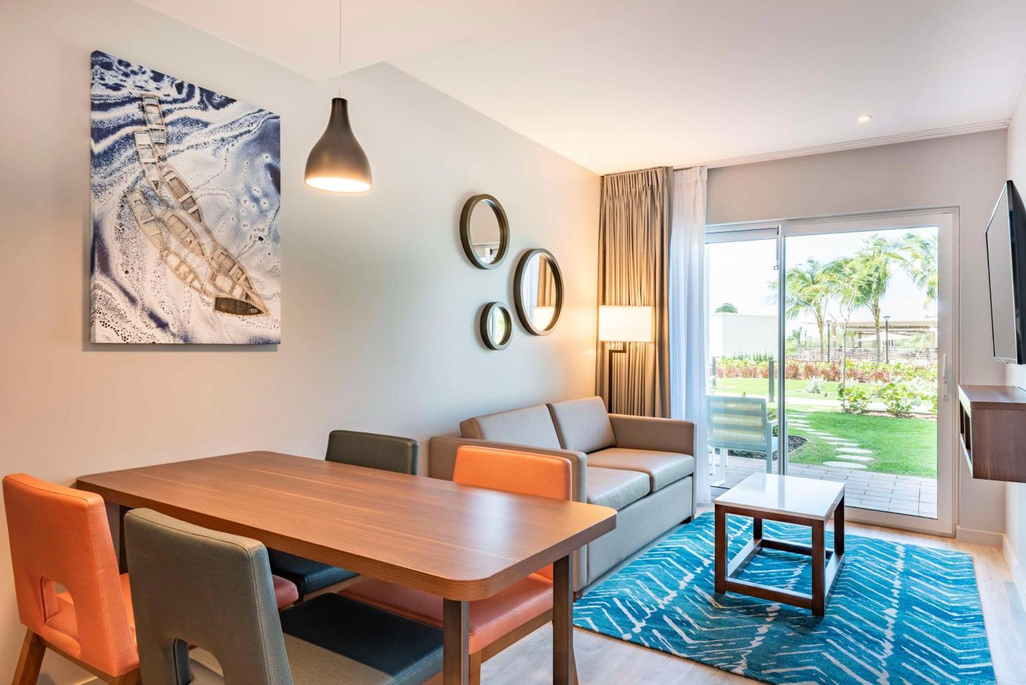 Suíte de 1 Quarto com 2 Camas Queen-size e Vista da Piscina/da Varanda Térrea